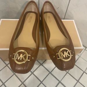 Michael Kors- Fulton Moc leather size 8.5